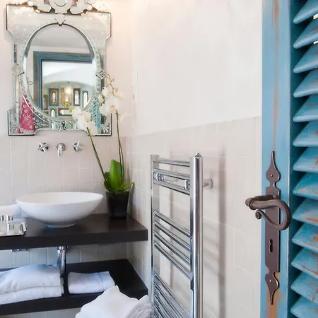 Πανσιόν Casa Buonocore 4*